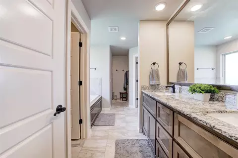 3412 Huron Cir, Moore, OK 73160 photo 29