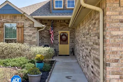 3412 Huron Cir, Moore, OK 73160 photo 6