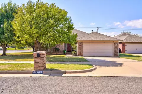 16301 Seminole Creek Cir, Edmond, OK 73013