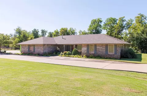 2708 Charleston Rd, Edmond, OK 73025