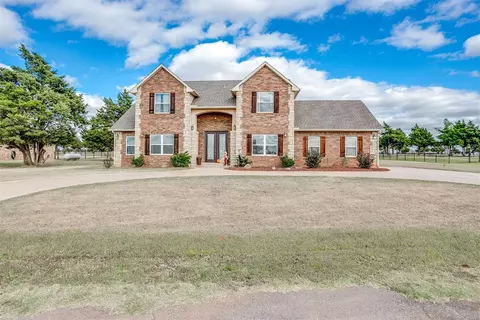 1900 Cedar Valley Mnr, Guthrie, OK 73044