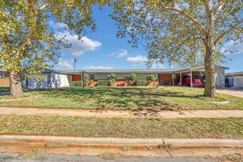 310 Mohawk Trl, Burns Flat, OK 73624