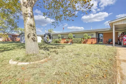310 Mohawk Trl, Burns Flat, OK 73624 photo 3