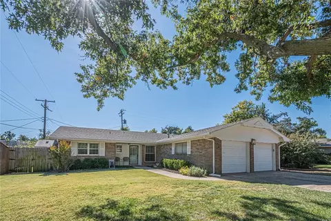 5004 NW 60th St, Oklahoma City, OK 73122