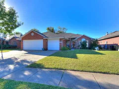 704 Night Hawk Dr, Norman, OK 73072