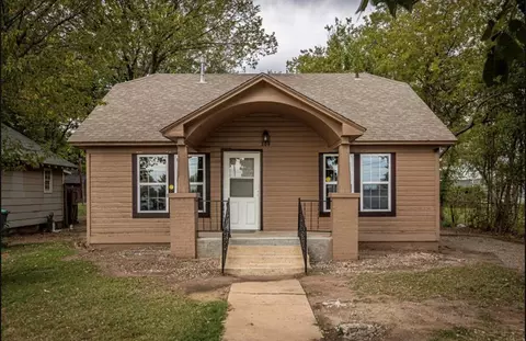 209 NW Arlington Ave, Lawton, OK 73507