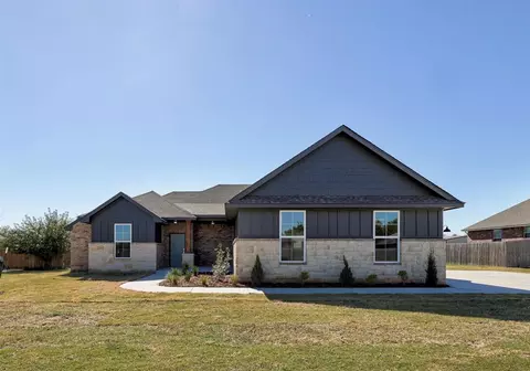 508 Cantebury Dr, Tuttle, OK 73089 photo 2