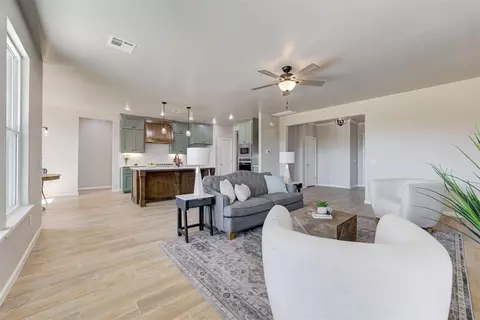 508 Cantebury Dr, Tuttle, OK 73089 photo 7