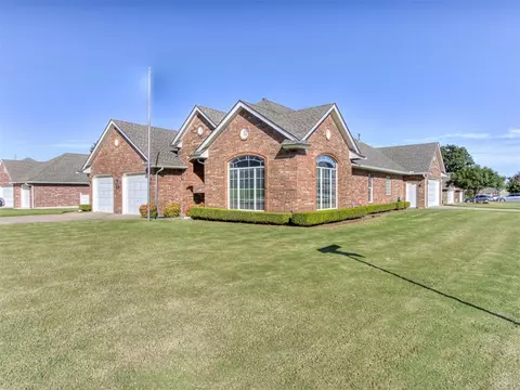 11033 Sheffield St, Midwest City, OK 73130