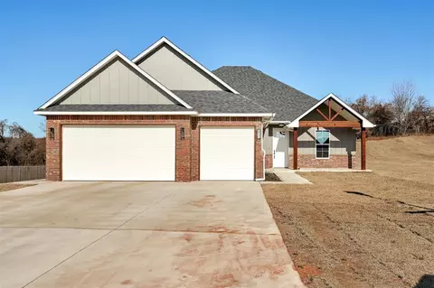 5596 Red Fox Run, Guthrie, OK 73044