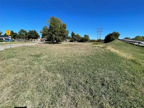 116 Morningside Dr, Chickasha, OK 73018