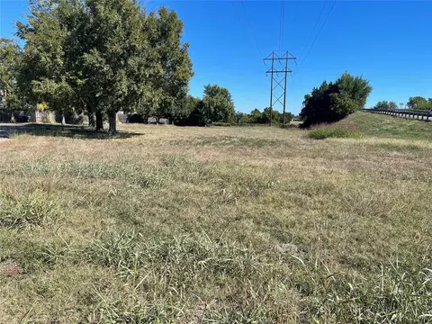 116 Morningside Dr, Chickasha, OK 73018 photo 2