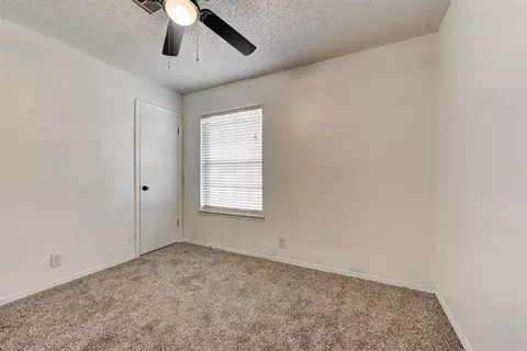 308 E Carson Ln, Mustang, OK 73064 photo 34