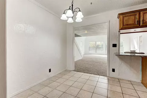308 E Carson Ln, Mustang, OK 73064 photo 10
