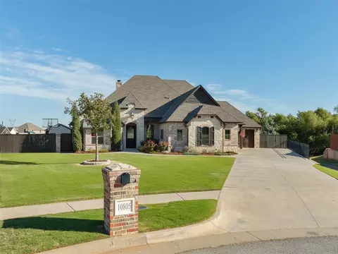 10805 NW 96th St, Yukon, OK 73099
