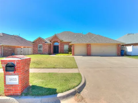 3833 Pachem Ave, Harrah, OK 73045