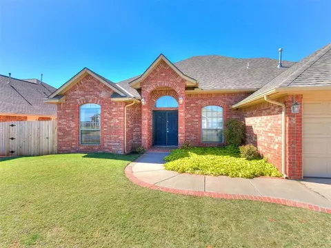 3833 Pachem Ave, Harrah, OK 73045 photo 3