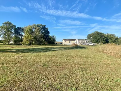 379158 E Old Highway 62 Rd, Okemah, OK 74859