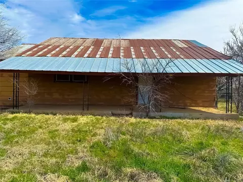 408 N Bartlett St, Granite, OK 73547
