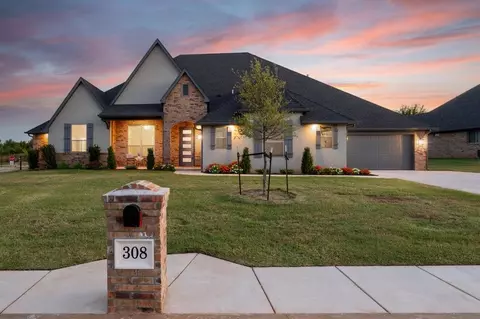 308 Saint Claire Dr, Edmond, OK 73025