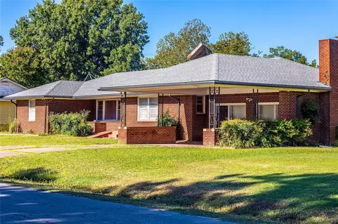 1615 S Walnut St, Pauls Valley, OK 73075