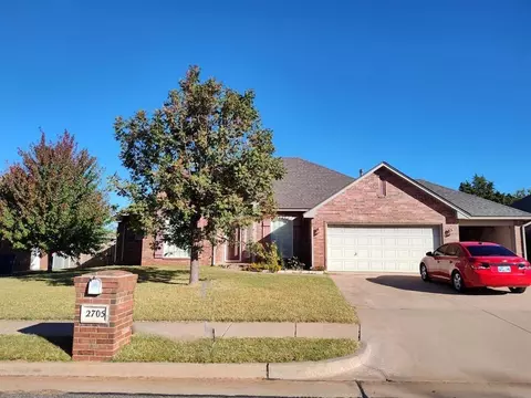 2705 Lancaster Ct, Edmond, OK 73012