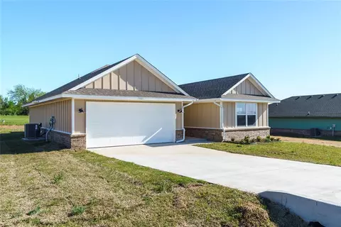 1918 Eli Ave, Tuttle, OK 73089 photo 2