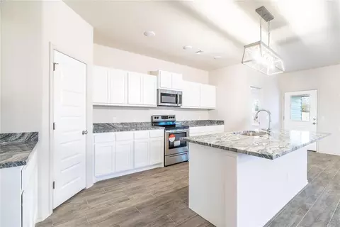 1920 Eli Ave, Tuttle, OK 73089 photo 4
