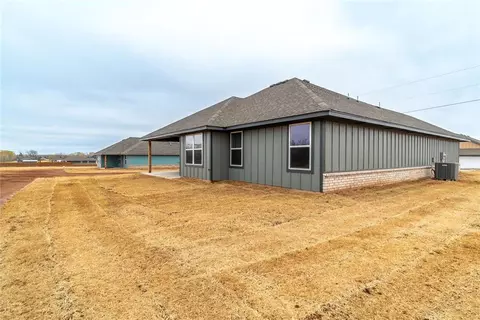 1922 Eli Ave, Tuttle, OK 73089 photo 25