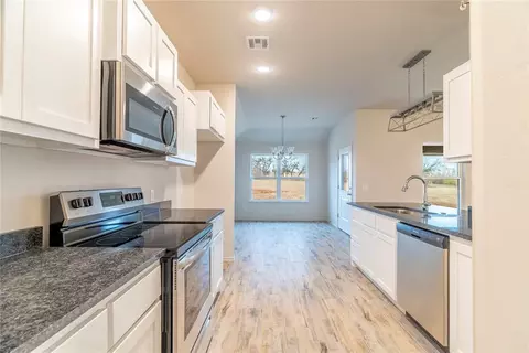 1922 Eli Ave, Tuttle, OK 73089 photo 7