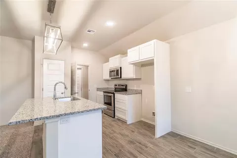 1924 Eli Ave, Tuttle, OK 73089 photo 6