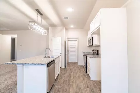 1924 Eli Ave, Tuttle, OK 73089 photo 5