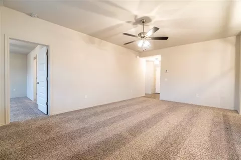 1924 Eli Ave, Tuttle, OK 73089 photo 2