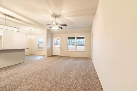 1924 Eli Ave, Tuttle, OK 73089 photo 3