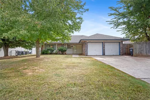 8228 NW 28th Ter, Bethany, OK 73008
