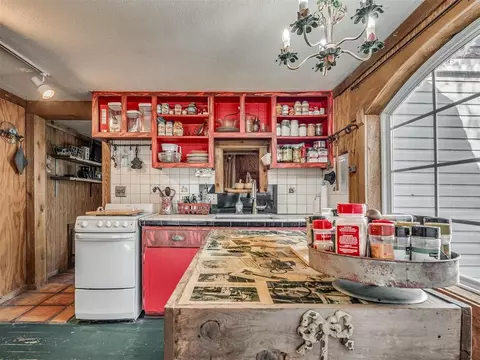 302 Thunderbird Dr, Crescent, OK 73028 photo 13