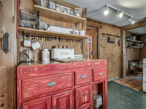 302 Thunderbird Dr, Crescent, OK 73028 photo 19