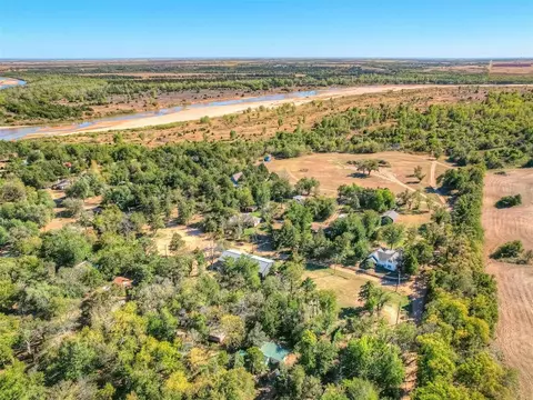 302 Thunderbird Dr, Crescent, OK 73028 photo 34