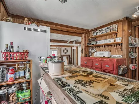 302 Thunderbird Dr, Crescent, OK 73028 photo 16