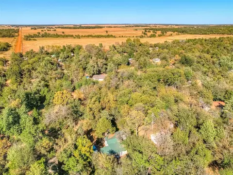 302 Thunderbird Dr, Crescent, OK 73028 photo 35