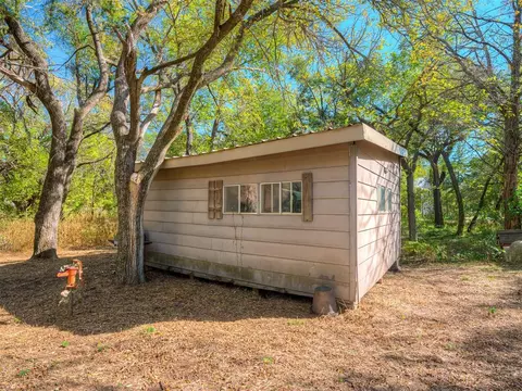 302 Thunderbird Dr, Crescent, OK 73028 photo 31