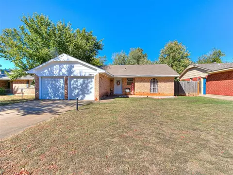 8809 Cedar Ln, Midwest City, OK 73110