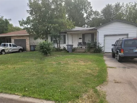 1710 NW Hoover Ave, Lawton, OK 73507