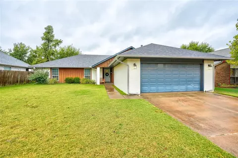 2113 Rushing Mdws, Edmond, OK 73013