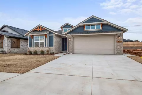 12721 NW 4th St, Yukon, OK 73099
