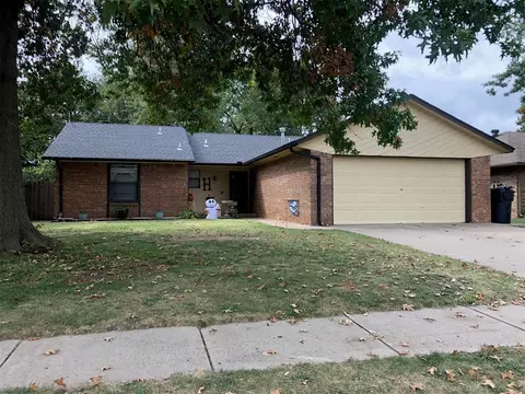 13109 Eastridge Dr, Oklahoma City, OK 73170
