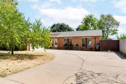 4833 NE Winfield Cir, Lawton, OK 73507