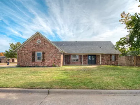 8812 N Macarthur Ter, Oklahoma City, OK 73132