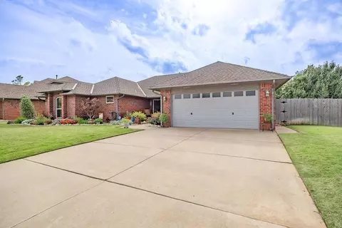 7005 Waterwood Way, Warr Acres, OK 73132