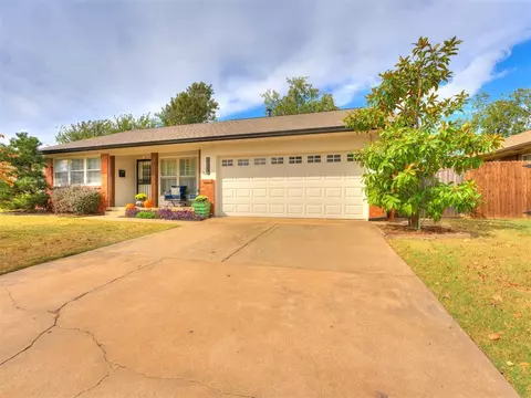 9809 Ashley Pl, The Village, OK 73120